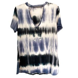 SavLaBrant Boutique Blue Tie Dye Key Hold Tie Front Short Sleeve Shirt Medium